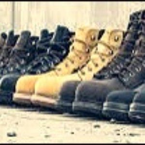 5 PAIR IN INSULATED TOE CLIMBING BOOT used